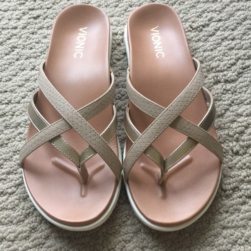 NWT Vionic Strappy Sandals Gold and Tan Size 8